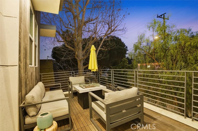 Detail Gallery Image 40 of 49 For 1729 Harriman Ln a,  Redondo Beach,  CA 90278 - 4 Beds | 3/1 Baths