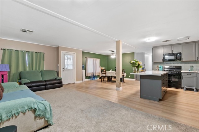 3753 E Avenue I #62, Lancaster CA: https://media.crmls.org/medias/e21613f7-e2c6-4a62-8684-2c3317da9d8b.jpg