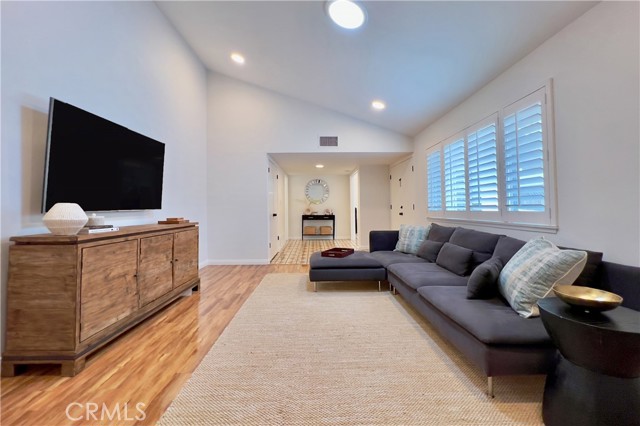 Detail Gallery Image 23 of 75 For 29383 Quail Run Dr, Agoura Hills,  CA 91301 - 4 Beds | 2 Baths