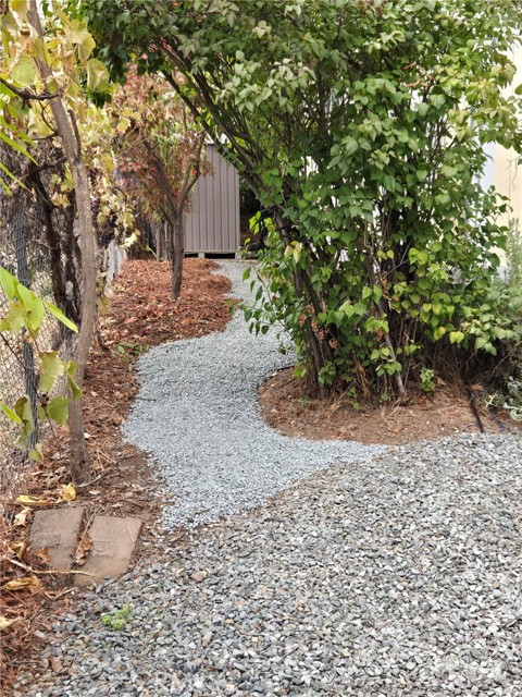 600 6th Street, Lakeport CA: https://media.crmls.org/medias/e216d833-b6c9-420e-880c-2dbb298d6528.jpg