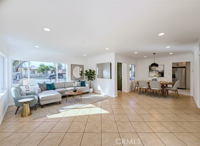 Detail Gallery Image 7 of 36 For 3045 Casa Loma, San Bernardino,  CA 92404 - 3 Beds | 2 Baths