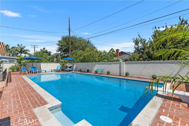 Detail Gallery Image 8 of 31 For 1327 E Kenwood Ave, Anaheim,  CA 92805 - 3 Beds | 1/1 Baths