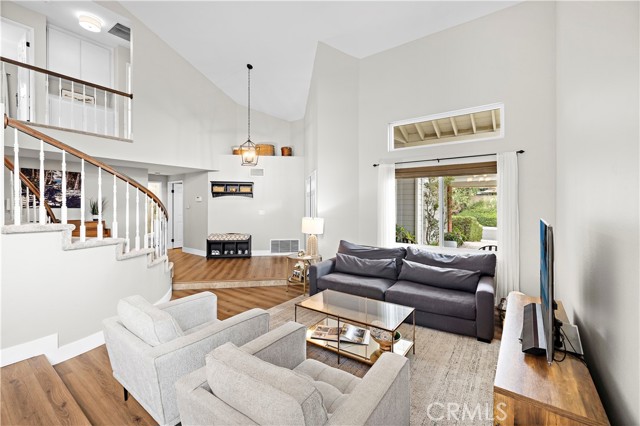Detail Gallery Image 13 of 51 For 31902 Stoney Creek Rd, Rancho Santa Margarita,  CA 92679 - 5 Beds | 3 Baths