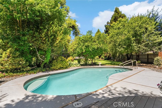 2176 Bidwell Avenue, Chico CA: https://media.crmls.org/medias/e219bfda-3586-4751-b009-c78dc042e620.jpg