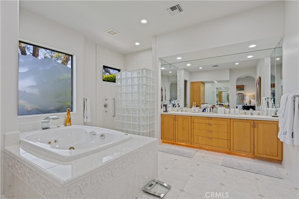 MLS #OC24146665 img 34