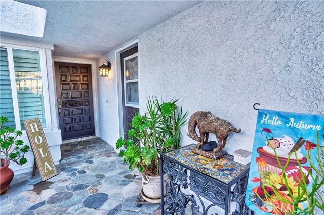 17 Westbrook Lane, Pomona CA: https://media.crmls.org/medias/e21aa9b6-b562-48fc-aaef-b8077b379db3.jpg