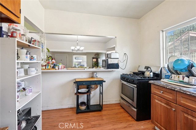 Detail Gallery Image 10 of 14 For 3970 Dalton Ave, Los Angeles,  CA 90062 - 2 Beds | 2 Baths