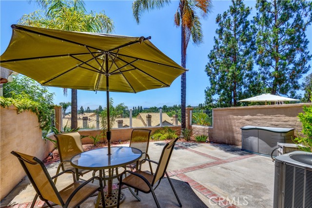 Detail Gallery Image 7 of 30 For 17 via Athena, Aliso Viejo,  CA 92656 - 2 Beds | 2/1 Baths