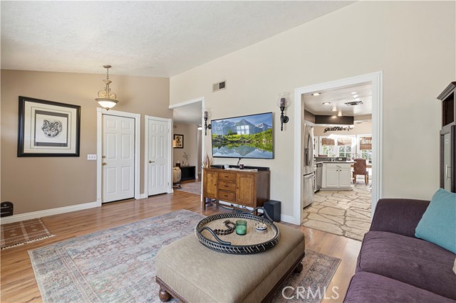 Detail Gallery Image 8 of 36 For 28149 Branch Rd, Castaic,  CA 91384 - 4 Beds | 2 Baths