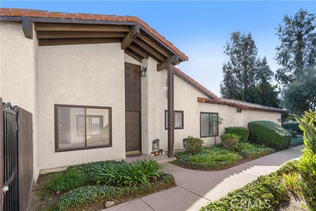 166 Tallyho, Santa Maria CA: https://media.crmls.org/medias/e21ce19a-2370-4edc-8452-522ae4ab76ba.jpg