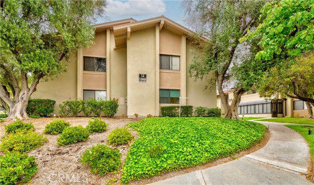 13602 La Jolla Circle, La Mirada CA: https://media.crmls.org/medias/e21cf004-6786-40ea-9b82-3c2423291c2d.jpg