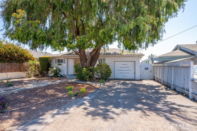 1380 Longbranch Avenue, Grover Beach CA: https://media.crmls.org/medias/e21d334a-d0c9-4ef8-9116-ac9cde0e9388.jpg