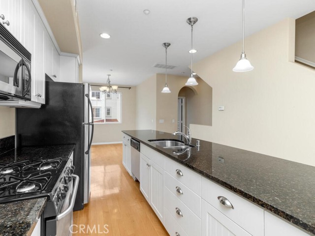 Detail Gallery Image 13 of 38 For 815 Harbor Cliff Way #239,  Oceanside,  CA 92054 - 3 Beds | 3/1 Baths