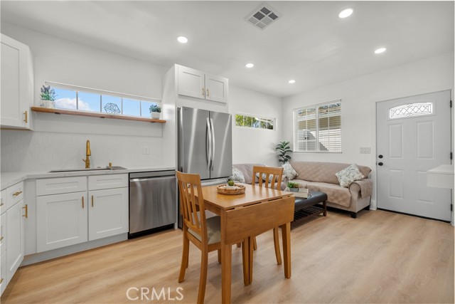 Detail Gallery Image 15 of 28 For 20127 Citronia, Chatsworth,  CA 91311 - 1 Beds | 1 Baths