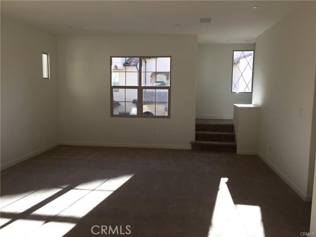 Detail Gallery Image 10 of 19 For 164 Tubeflower, Irvine,  CA 92618 - 3 Beds | 3/1 Baths