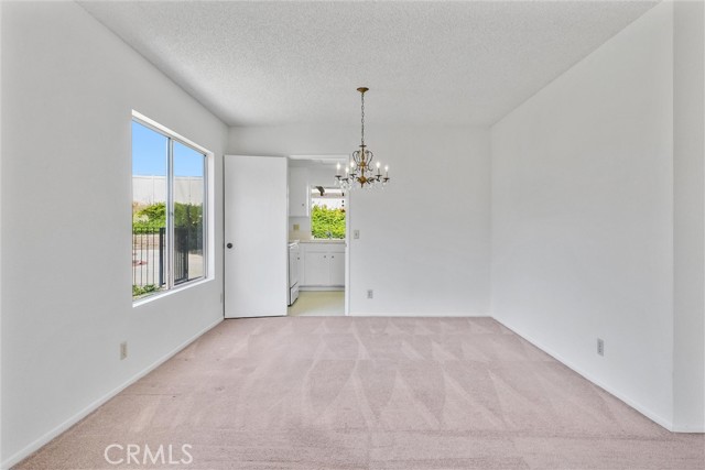 Detail Gallery Image 9 of 52 For 2501 Tarrytown Dr, Fullerton,  CA 92833 - 4 Beds | 2 Baths
