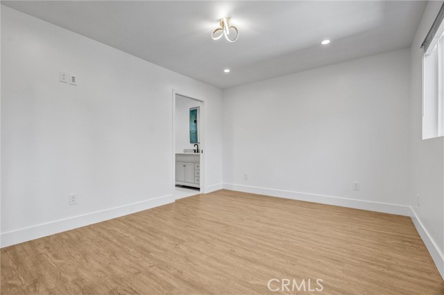 Detail Gallery Image 14 of 31 For 5248 Segals Way, Sherman Oaks,  CA 91411 - 4 Beds | 3/1 Baths