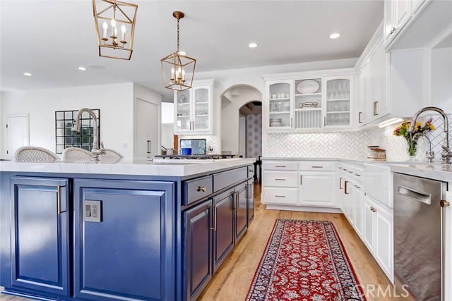 2304 Elm Avenue, Manhattan Beach, California 90266, 5 Bedrooms Bedrooms, ,4 BathroomsBathrooms,Residential,Sold,Elm,SB21197598