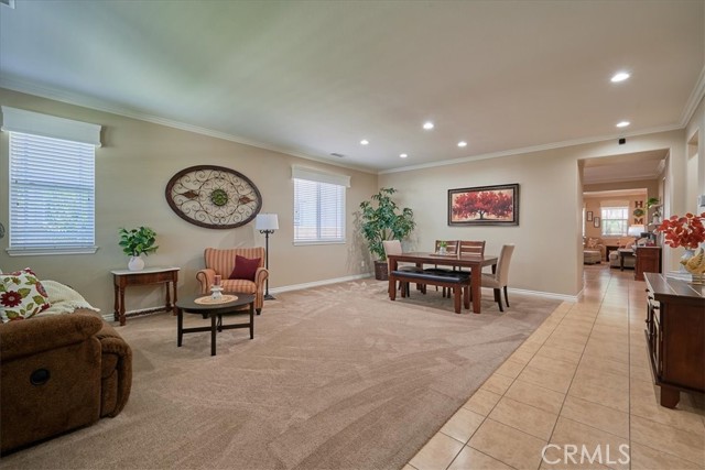 Detail Gallery Image 8 of 54 For 14508 Meadowbrook Ln, Corona,  CA 92880 - 4 Beds | 2/1 Baths