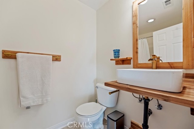 8119 W Preserve, Chino CA: https://media.crmls.org/medias/e2252067-970a-4852-a663-8363d356359d.jpg