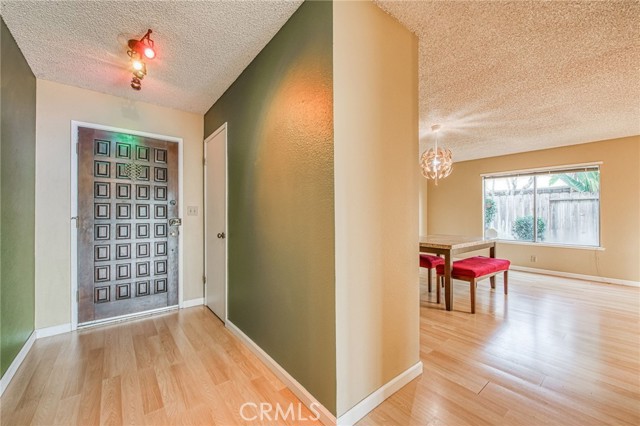 Detail Gallery Image 5 of 46 For 562 Sunset, Merced,  CA 95340 - 4 Beds | 2 Baths