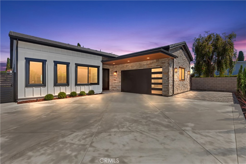 15362 Seine Cir.