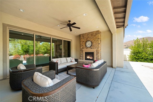 Detail Gallery Image 36 of 67 For 11657 Ambling Way, Corona,  CA 92883 - 3 Beds | 3/1 Baths