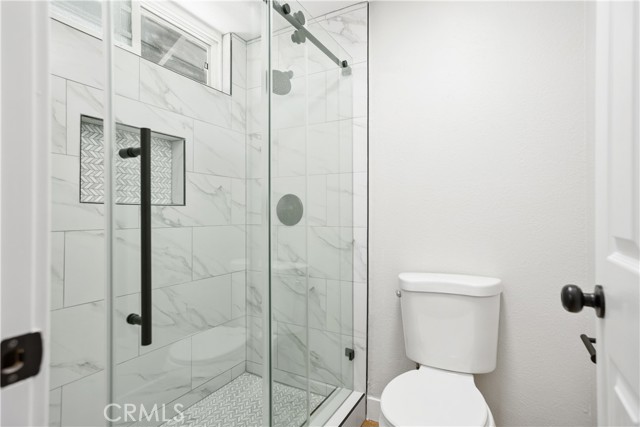 3614 S Olive Street, Santa Ana CA: https://media.crmls.org/medias/e226c502-f4a6-4b60-a78c-7176df61f352.jpg
