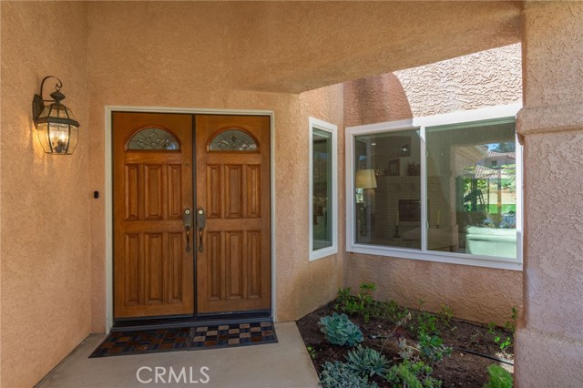 15535 Mallory Court, Moorpark CA: https://media.crmls.org/medias/e226dbc1-c629-408d-91da-272b6106044b.jpg