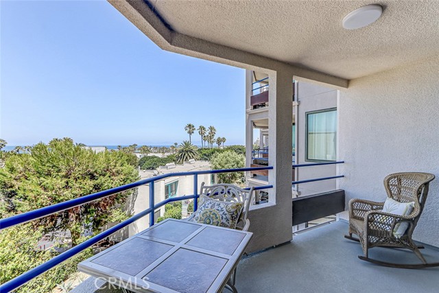 510 The Village, Redondo Beach, California 90277, 2 Bedrooms Bedrooms, ,2 BathroomsBathrooms,Residential,For Sale,The Village,IN25125306