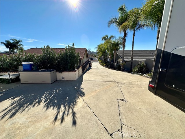 Detail Gallery Image 42 of 50 For 23856 Outrigger, Canyon Lake,  CA 92587 - 3 Beds | 2 Baths