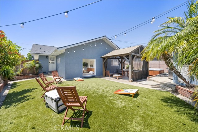 19529 Donora Avenue, Torrance CA: https://media.crmls.org/medias/e227b926-82bb-428f-884e-600f7a01fce3.jpg