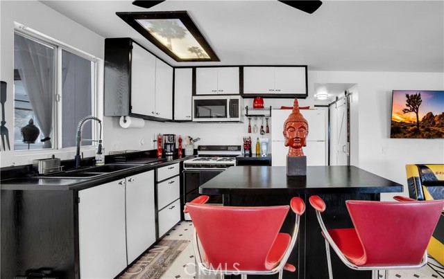 Detail Gallery Image 18 of 75 For 49490 Big Morongo Canyon Rd, Morongo Valley,  CA 92256 - 1 Beds | 1 Baths