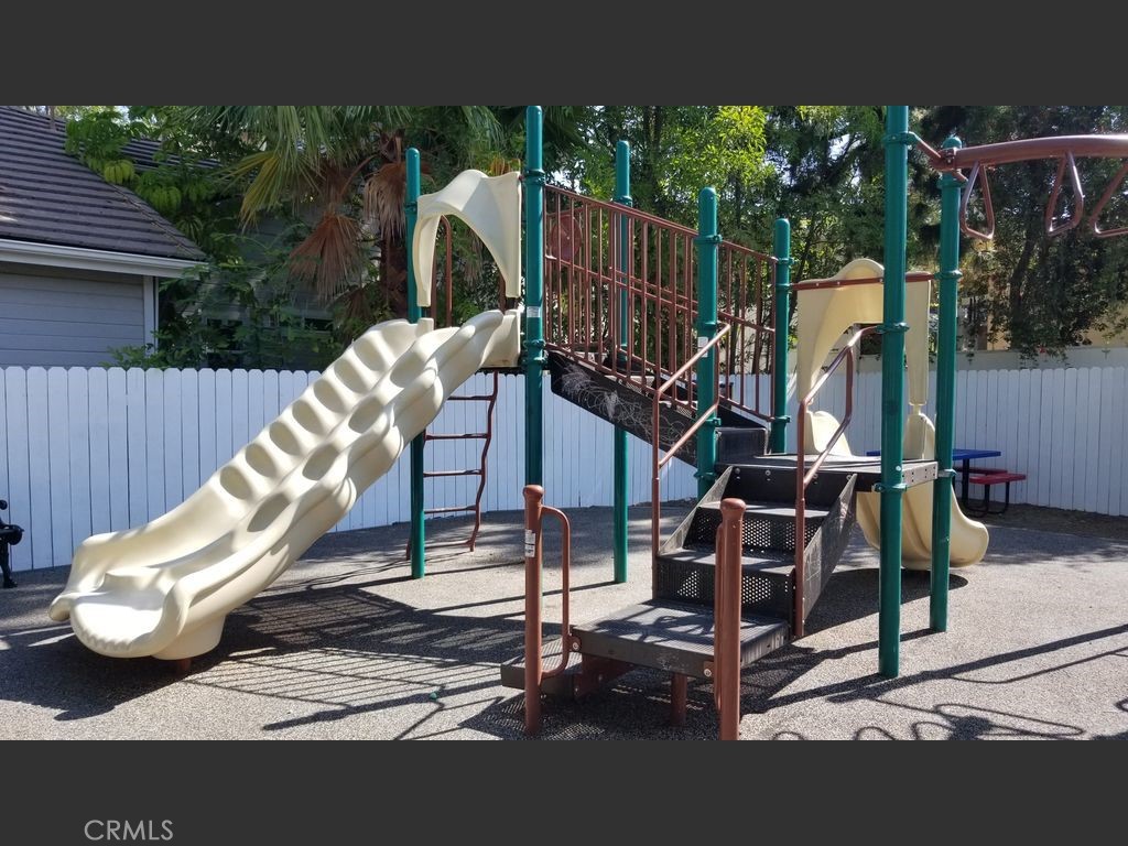 MLS #OC25227530 image #61