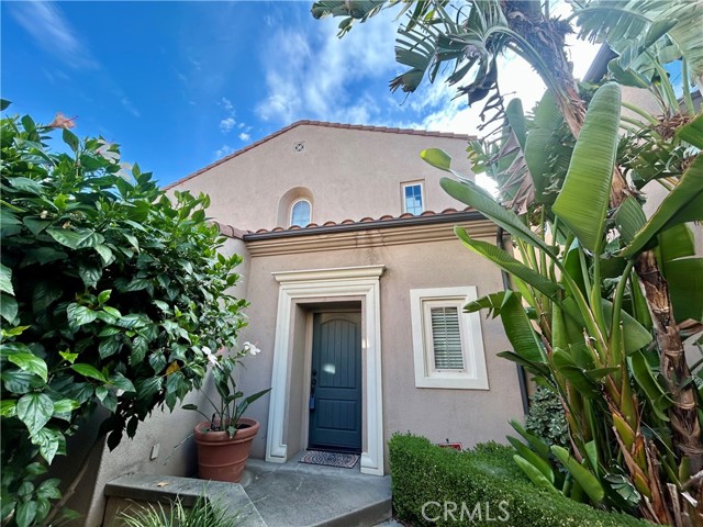 60 Scarlet Bloom, Irvine CA: https://media.crmls.org/medias/e229355c-77da-45e3-8b5e-b23ec80a59c2.jpg