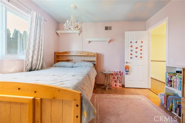 2445 N Santiago Boulevard, Orange CA: https://media.crmls.org/medias/e22a1ff2-66b4-4550-af4b-7a6d88d14584.jpg