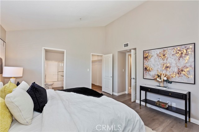 Detail Gallery Image 19 of 43 For 536 E Magnolia Bld #105,  Burbank,  CA 91501 - 3 Beds | 2/1 Baths