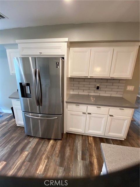 1431 Beacon, Los Angeles CA: https://media.crmls.org/medias/e22a8a9c-be6a-41cf-9a48-e0f5baa9c782.jpg