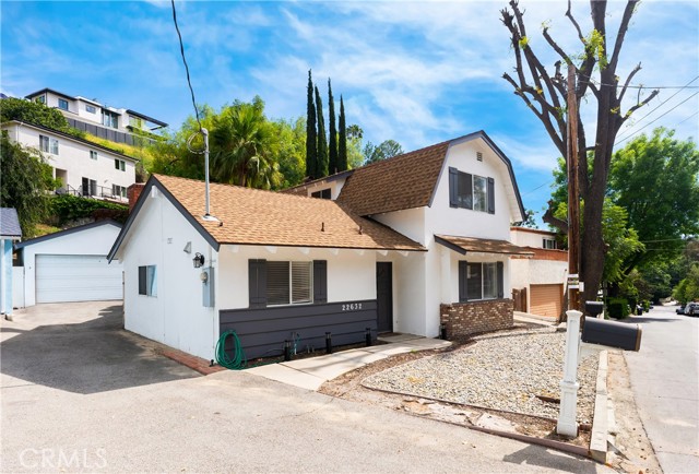 Detail Gallery Image 2 of 44 For 22632 Cass, Woodland Hills,  CA 91364 - 3 Beds | 2 Baths