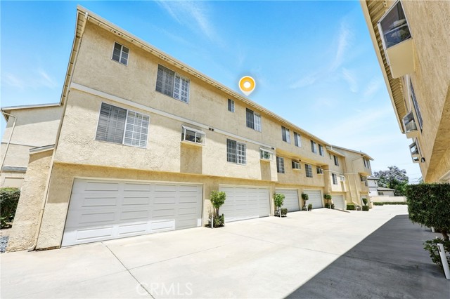 254 N Mar Vista Avenue, Pasadena CA: https://media.crmls.org/medias/e22b3d80-fcf1-4b00-96d4-72c07c9ffce3.jpg