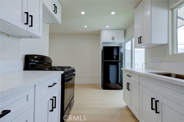 Detail Gallery Image 15 of 32 For 9917 Marcus Ave #9917,  Tujunga,  CA 91042 - 2 Beds | 1/1 Baths