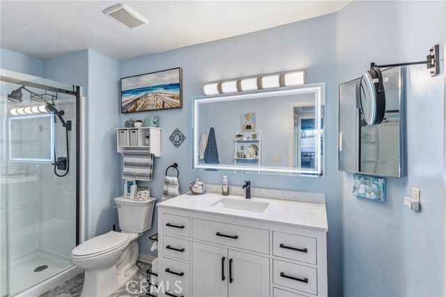 Detail Gallery Image 11 of 22 For 11410 Brookshire #117,  Downey,  CA 90241 - 1 Beds | 1 Baths
