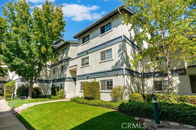 1025 Southwood, San Luis Obispo CA: https://media.crmls.org/medias/e22dd93c-fe5e-41b2-b03d-870768013b30.jpg