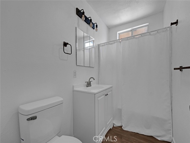 14202 Lanark Street, Panorama City CA: https://media.crmls.org/medias/e22e18d4-8665-401e-967f-1738c4cd24ec.jpg