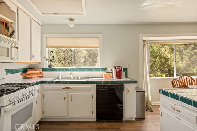 28165 Grenoble, Lake Arrowhead, CA 92352