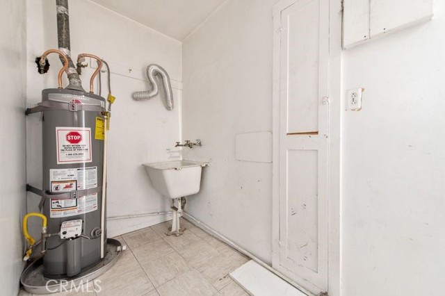 329 N Bushnell Avenue, Alhambra CA: https://media.crmls.org/medias/e230070c-d9ae-461c-a0a5-89d93e05a900.jpg