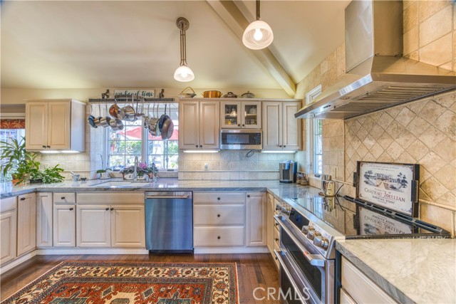 226 Encanto Avenue, Pismo Beach CA: https://media.crmls.org/medias/e230f3d3-10e9-431e-9b3a-f009f7c7d2aa.jpg