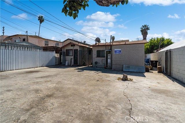 Image 2 for 515 E 61St St, Los Angeles, CA 90003