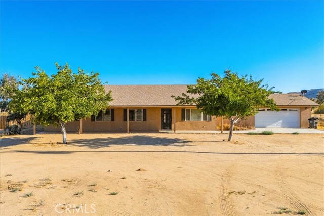 Detail Gallery Image 1 of 43 For 59099 Henderson Dr, Yucca Valley,  CA 92284 - 3 Beds | 2 Baths