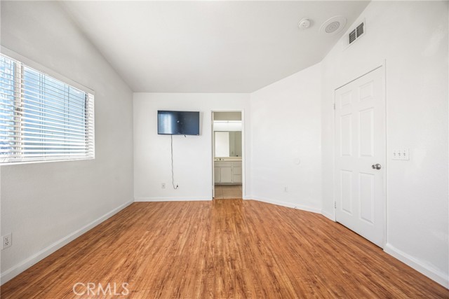 Detail Gallery Image 15 of 37 For 8541 Dove Creek, Hesperia,  CA 92344 - 4 Beds | 3 Baths